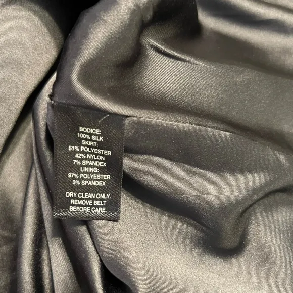 White House Black Market NWT Dress Women’s Size 14 White/Black Satin