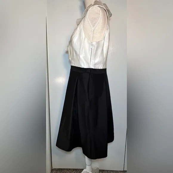 White House Black Market NWT Dress Women’s Size 14 White/Black Satin