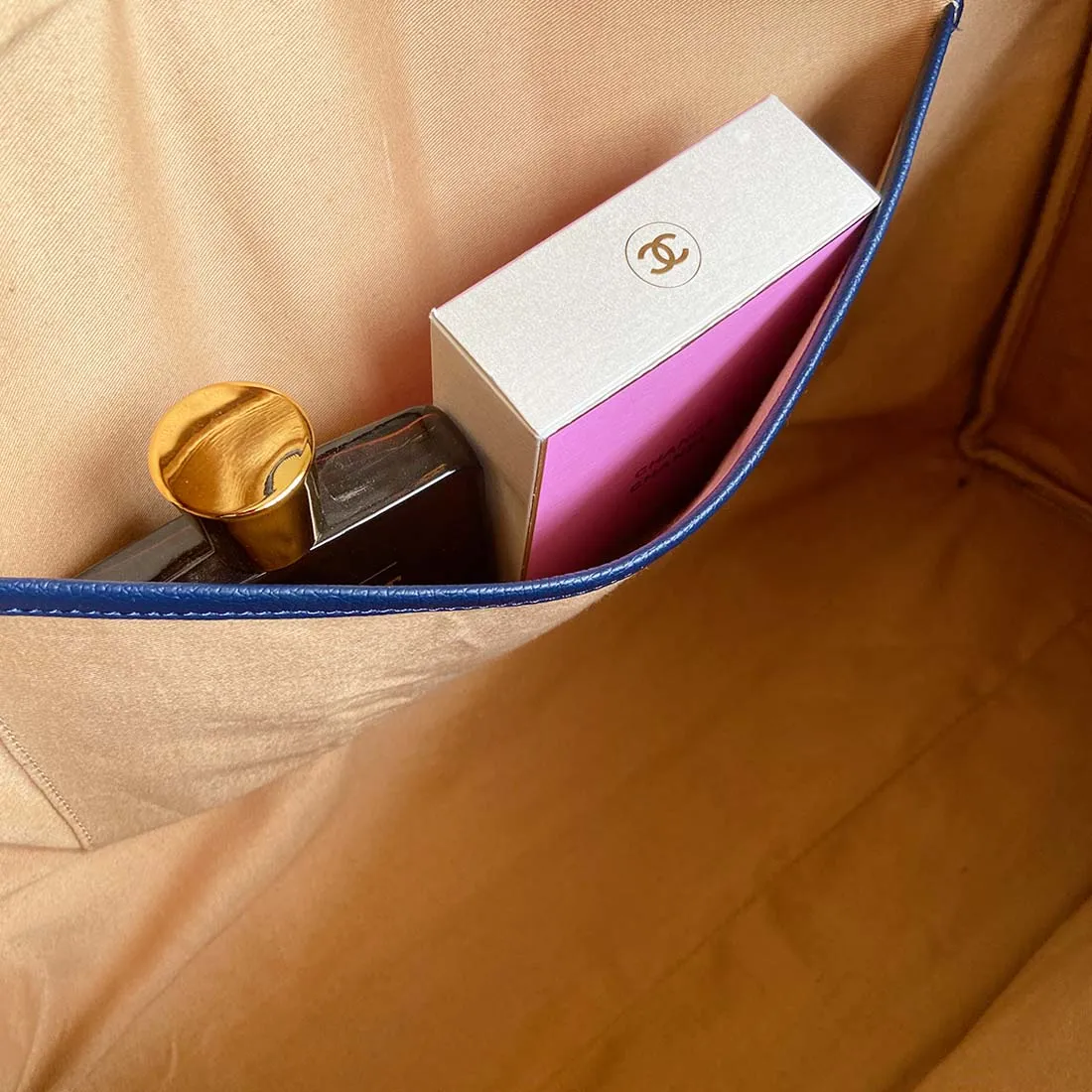 Wildflower All Things Autumn brings - Weekender Travel Bag for Women