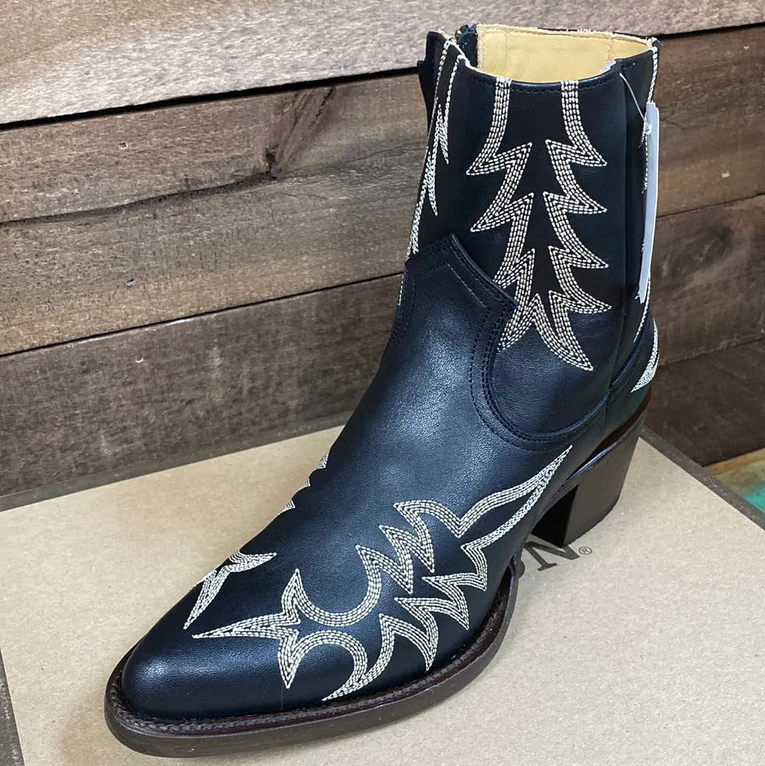 Women’s Stetson Gianna Ankle Boots