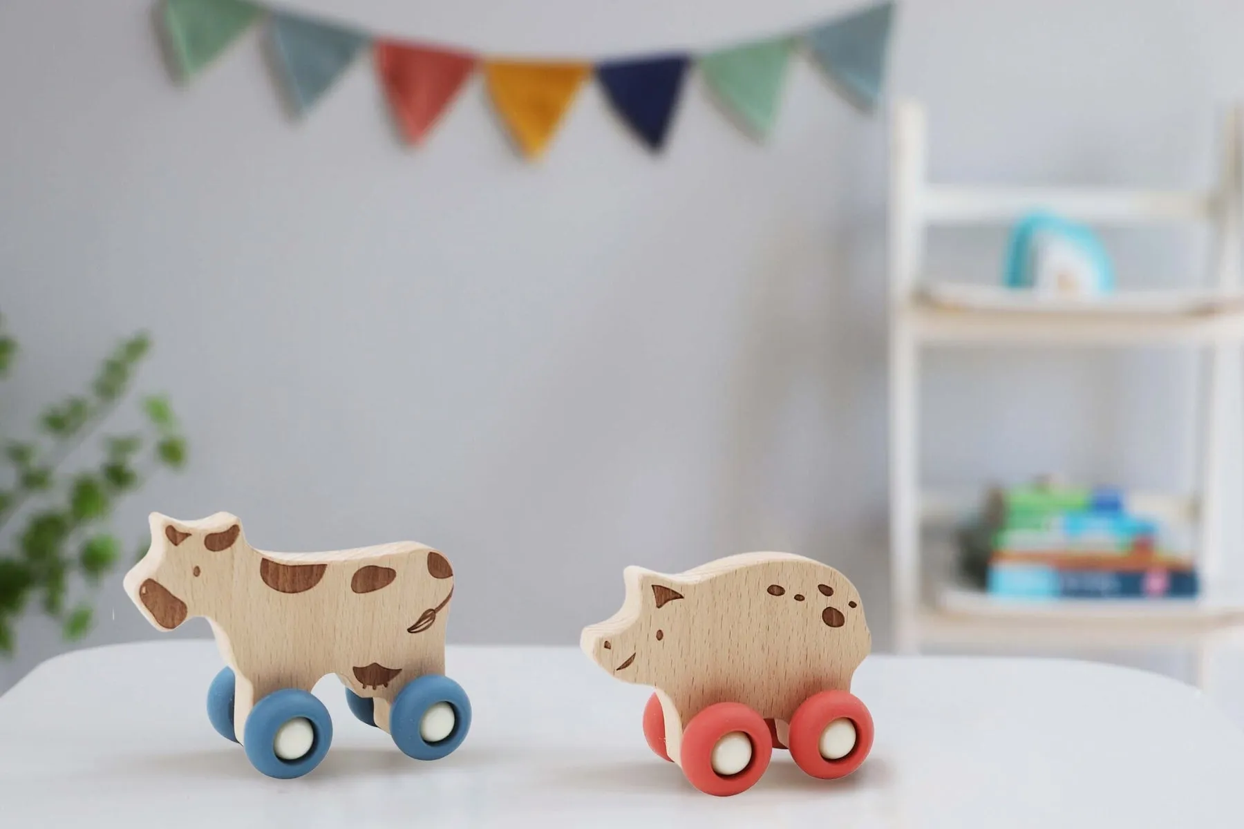 Wooden Ecowheel Farm Movers Set - Cow & Pig