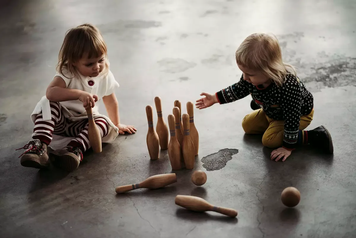 Wooden Natural Bowling Set - 10Pcs